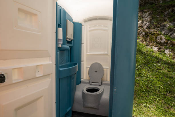 Best Sanitation services for porta potties  in Geneva, OH