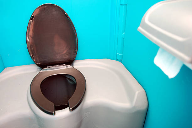 Best Best portable toilet rental  in Geneva, OH